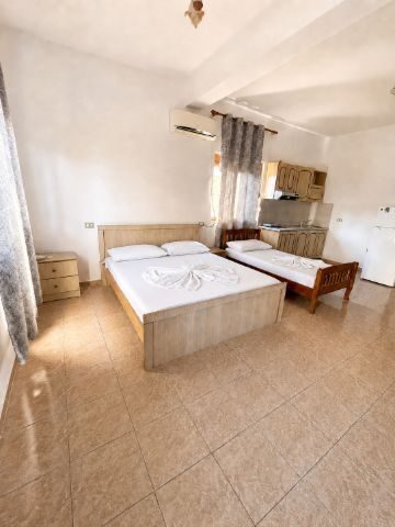 Apartment 4 — photo 1