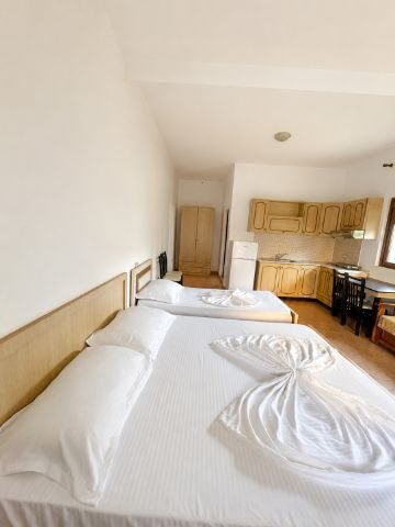 Apartment 5 — photo 1